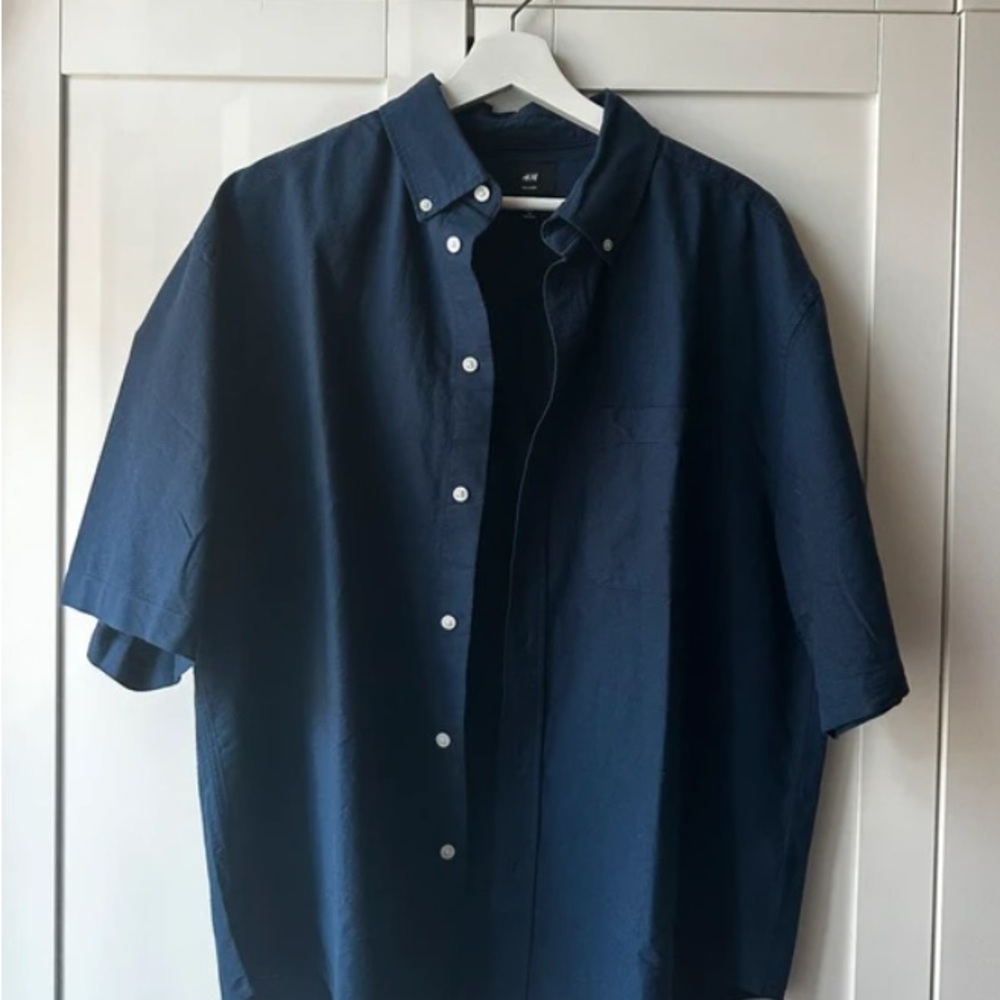 H&M Men's Short-Sleeve Button-Down Shirt - Navy Blue